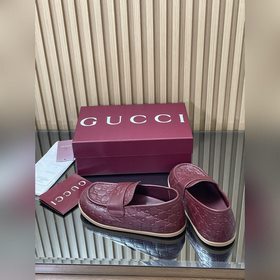 2026  Новинка： муле Gucci на толстой 
