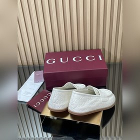2026  Новинка： муле Gucci на толстой 