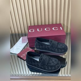 2026  Новинка： сандалии-муле Gucci на