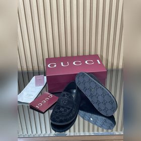 2026  Новинка： сандалии-муле Gucci на