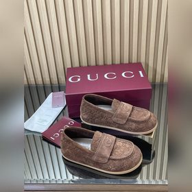 2026  Новинка： сандалии-муле Gucci на