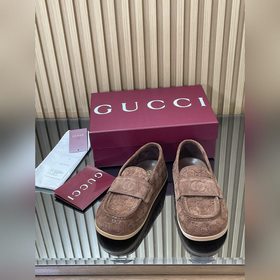 2026  Новинка： сандалии-муле Gucci на