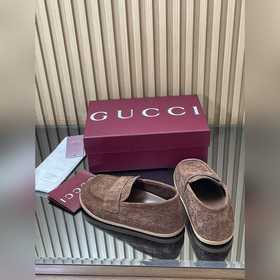 2026  Новинка： сандалии-муле Gucci на