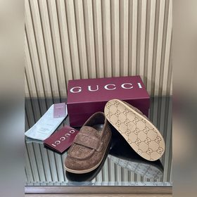 2026  Новинка： сандалии-муле Gucci на