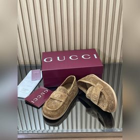 2026  Новинка： муле Gucci на толстой 