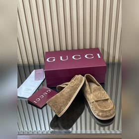2026  Новинка： муле Gucci на толстой 