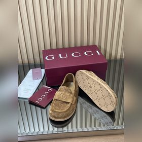 2026  Новинка： муле Gucci на толстой 