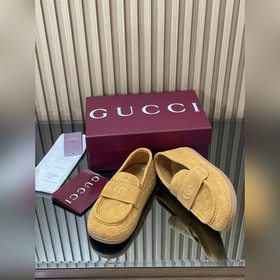 2026  Новинка： сандалии-муле Gucci на