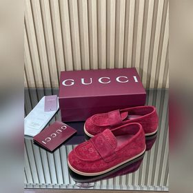2026  Новинка： муле Gucci на толстой 