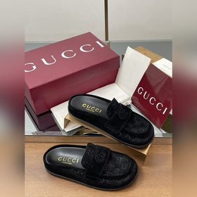 2026 Новинка： сандалии-муле Gucci на
