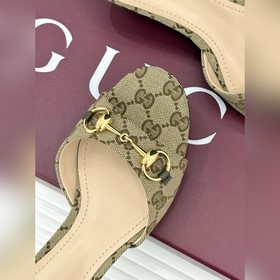 Классические ботильоны Gucci с застежк