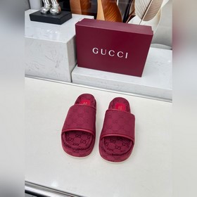 Кто бы мог подумать! Эти сандалии GUCC