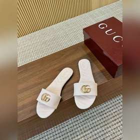Новая коллекция сандалий Gucci весна-л