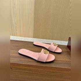 Новая коллекция сандалий Gucci весна-л