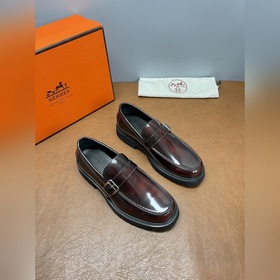 Кожаные туфли Hermes. Незаменимый элем