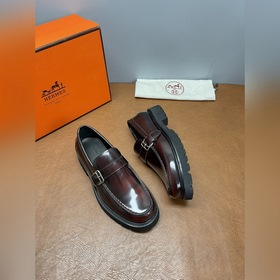Кожаные туфли Hermes. Незаменимый элем