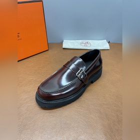 Кожаные туфли Hermes. Незаменимый элем