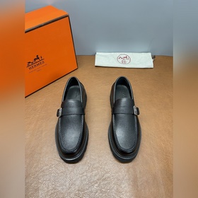 Кожаные туфли Hermes. Незаменимый элем