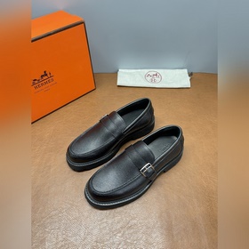 Кожаные туфли Hermes. Незаменимый элем