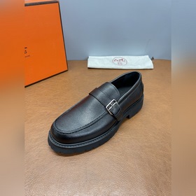 Кожаные туфли Hermes. Незаменимый элем