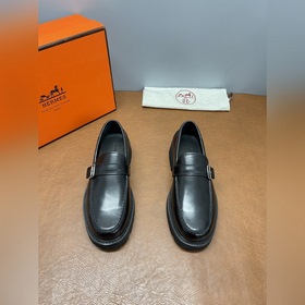 Кожаные туфли Hermes. Незаменимый элем