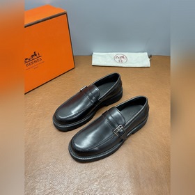 Кожаные туфли Hermes. Незаменимый элем
