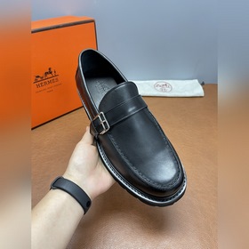 Кожаные туфли Hermes. Незаменимый элем