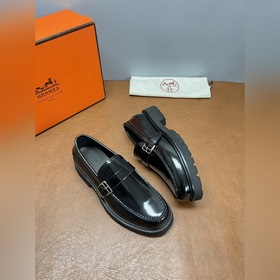 Кожаные туфли Hermes. Незаменимый элем