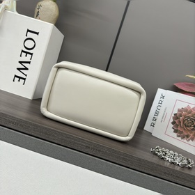 Loewe  Сумка Squeeze из кожи наппа, м