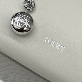 Loewe  Сумка Squeeze из кожи наппа, м