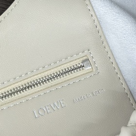 Loewe  Сумка Squeeze из кожи наппа, м