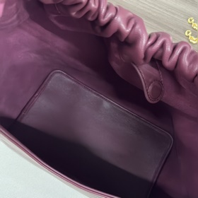 Loewe  Сумка Squeeze среднего размера
