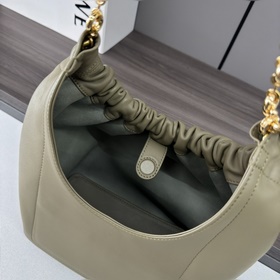 Loewe  Сумка Squeeze из кожи наппа, м
