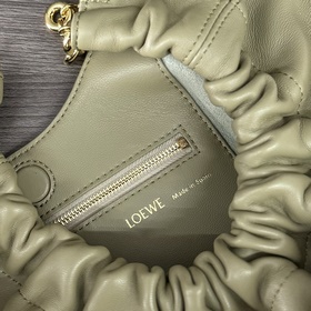 Loewe  Сумка Squeeze из кожи наппа, м