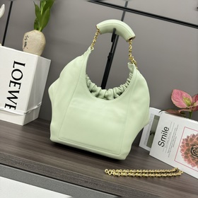 Loewe  Сумка Squeeze из кожи наппа, м