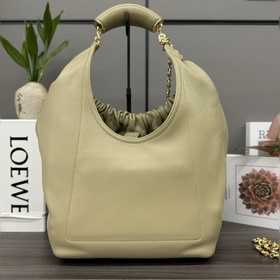 Loewe  Сумка Squeeze среднего размера