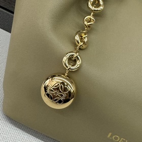 Loewe  Сумка Squeeze из кожи наппа, м