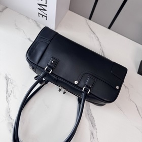 Сумка Loewe Panta Amazona Cropped из г
