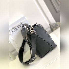 Loewe Puzzle в большом размере — полно