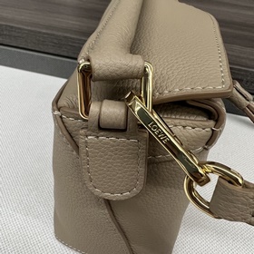 Loewe Новая версия сумки Puzzle Edge 