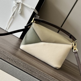 Loewe Мини-сумка Puzzle Edge из кожи 