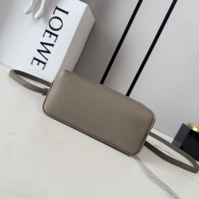Loewe Новая версия сумки Puzzle Edge 
