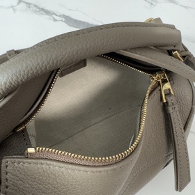 Loewe Новая версия сумки Puzzle Edge 
