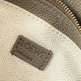 Loewe Новая версия сумки Puzzle Edge 