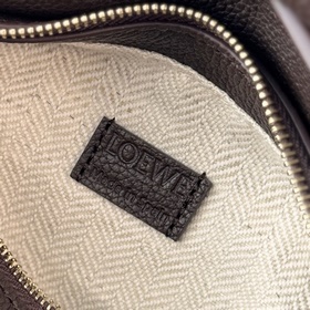 Loewe Новая версия сумки Puzzle Edge 