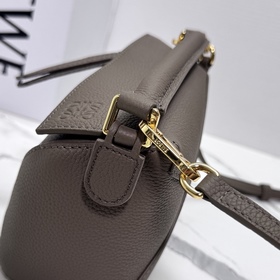 Loewe Новая версия сумки Puzzle Edge 