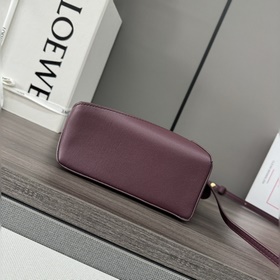 Loewe Новая версия сумки Puzzle Edge 
