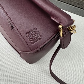Loewe Новая версия сумки Puzzle Edge 