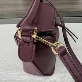Loewe Новая версия сумки Puzzle Edge 
