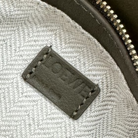 Loewe Новая версия сумки Puzzle Edge 